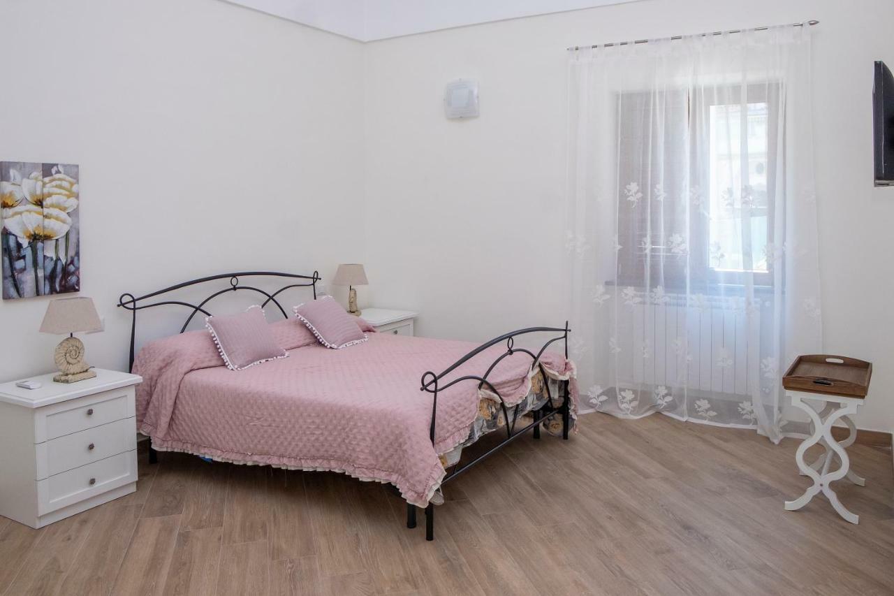 Appartamento In Villa Ariel Vico Equense Exterior photo